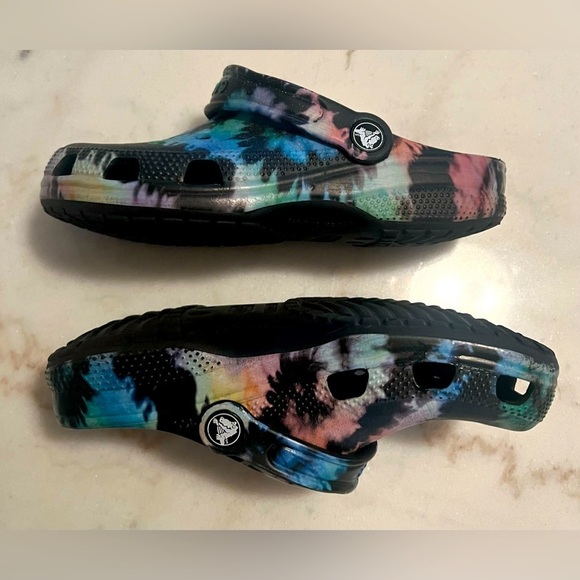 CROCS Other - Crocs classic tie dye rubber clogs in youth size 3.